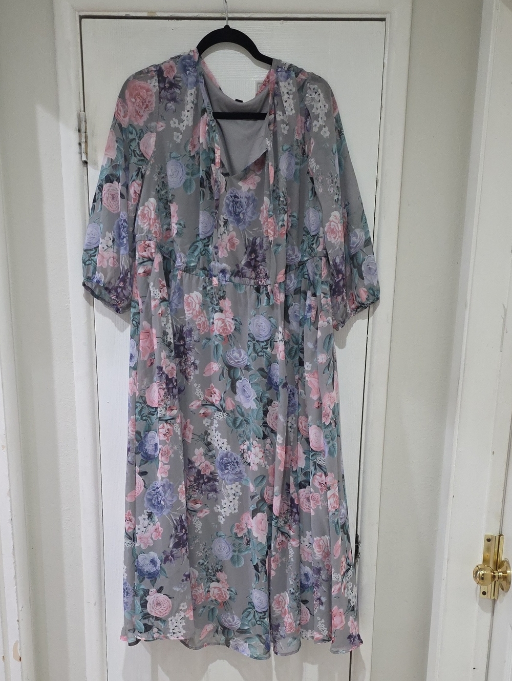 torrid Gray Floral Chiffon Midi Dress with Pink & Lavender Blooms